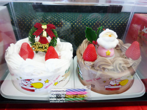 Christmas-Cakes-Japan